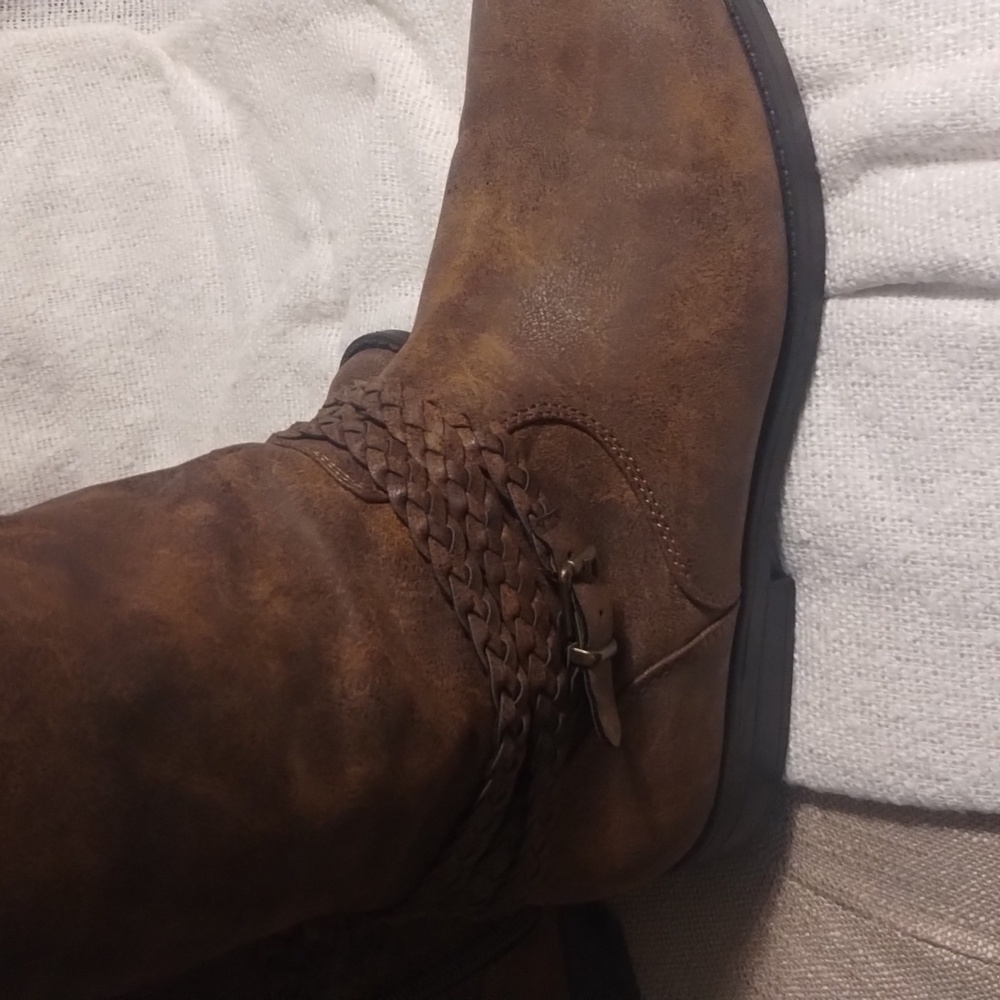 Distressed Look Rampage Women's Inessa Boots - Picture 3 of 4